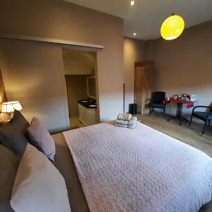 Bed & Breakfast Heart Of, Brugge